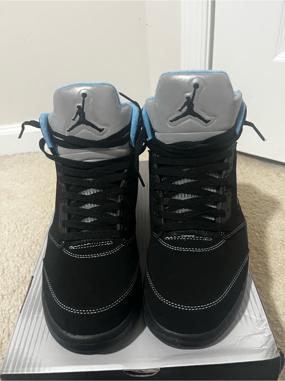 Jordan 5s black retro university (2026)